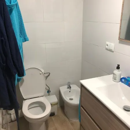 Apartemento Nuevo Cerca Playa Familia O Amigos . Isidro * Valencia